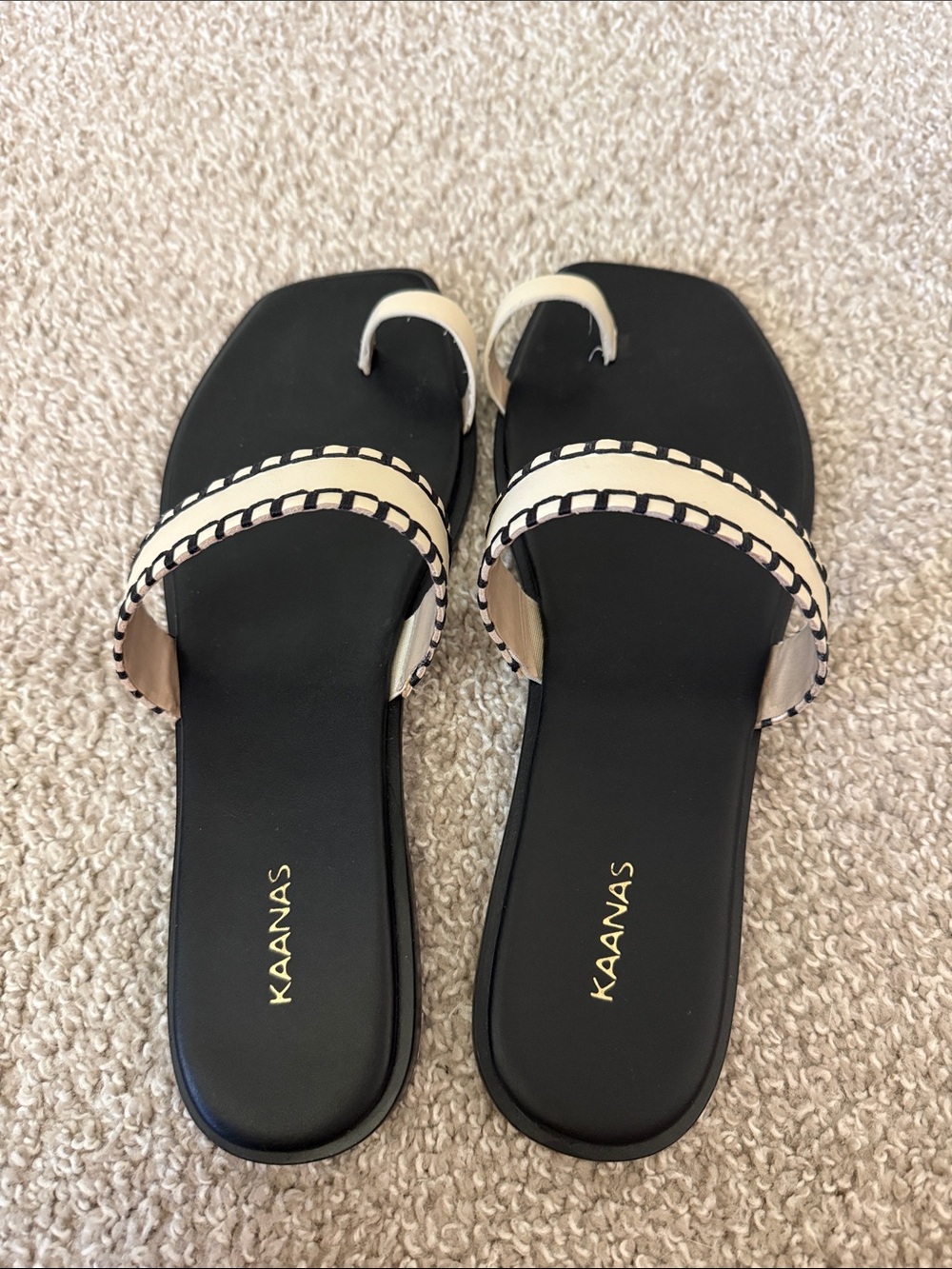 Kaanas Pirita Toe Ring Sandals Black Leather Square Toe